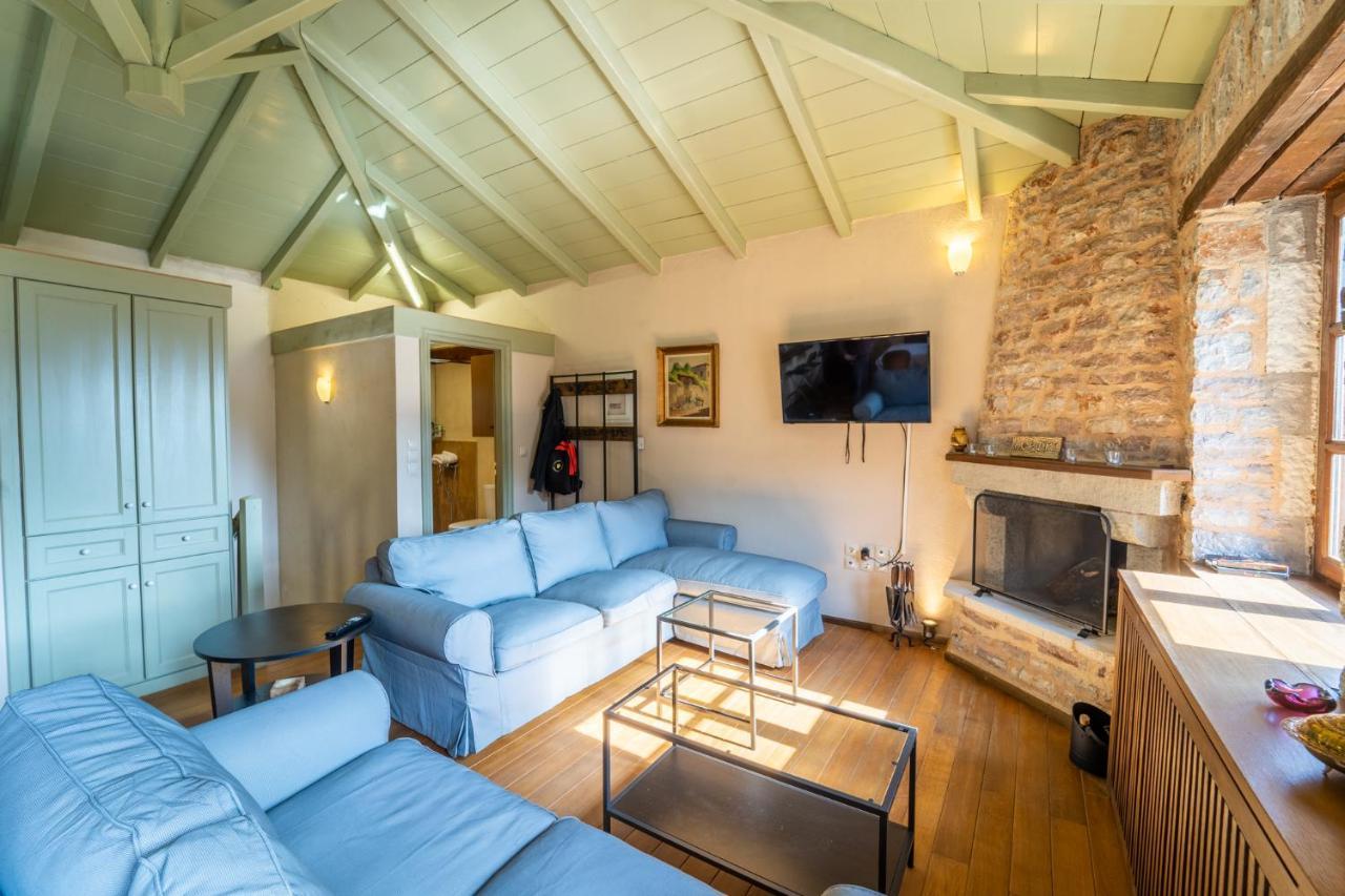 Maisonette Korfes-Κορφές-Μ Δύο Αυτόνομοι Όρoφοι Της Βίλας Κορφές Για Οικογένειες Και Μικρές Παρέες Karpenísion Exteriér fotografie