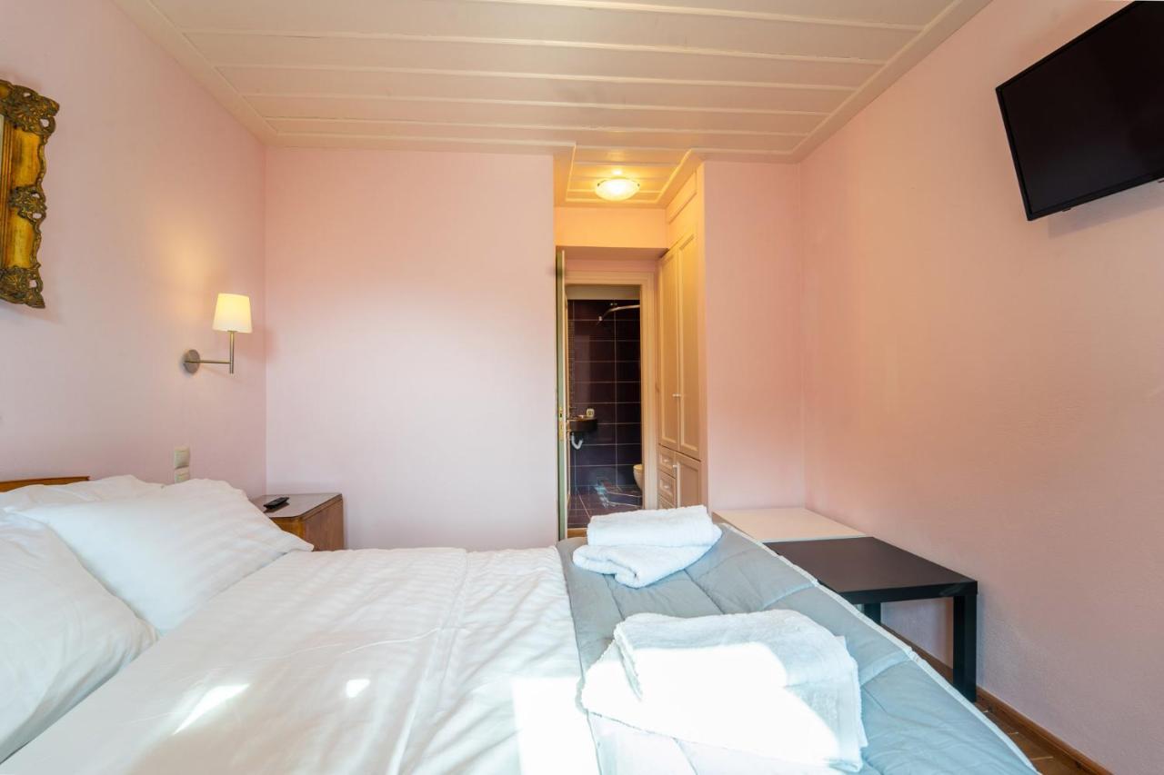 Maisonette Korfes-Κορφές-Μ Δύο Αυτόνομοι Όρoφοι Της Βίλας Κορφές Για Οικογένειες Και Μικρές Παρέες Karpenísion Exteriér fotografie